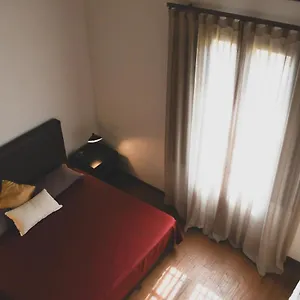 https://del-giglios-luxury-apartment.it-tuscanyhotel.com
