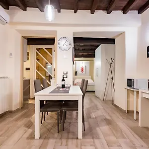 https://santa-croce-splendido-appartamento-in-pieno-centro-a-firenze.it-tuscanyhotel.com